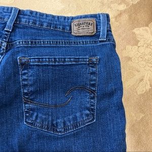 Levis Signature Women’s Blue Jeans, Misses Size 10